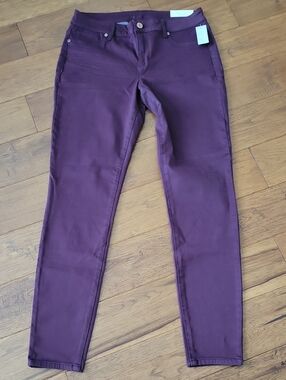 Maurices Womens Mid Rise Jegging Denim Flex Burgundy Wine Size Large Short NWT